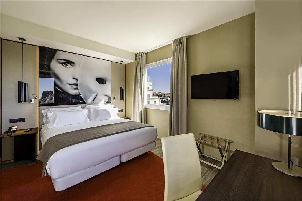 Nh Collection Suecia Hotel 5*